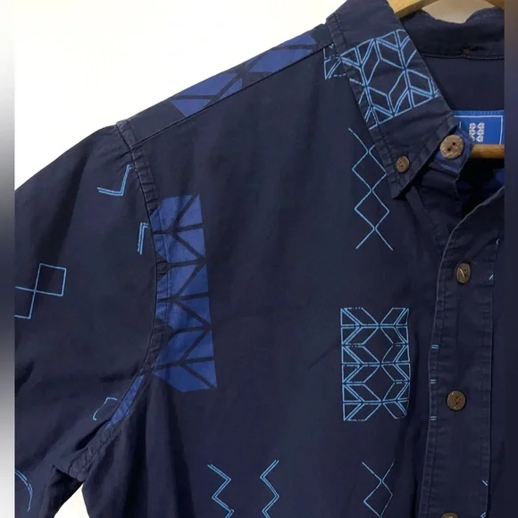 Sig Zane • Hawaii Pacific University • HPU • Men’s Aloha Shirt SMALL - Picture 6 of 7